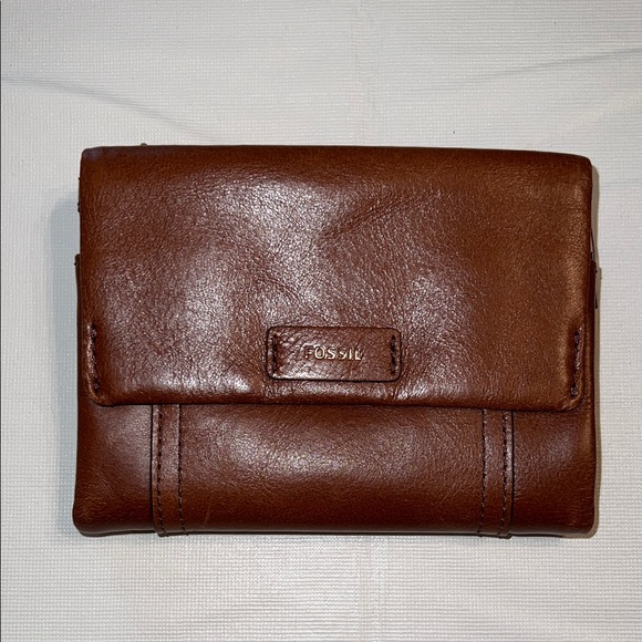 Fossil Rich Brown Leather Men's Wallet - Picture 1 of 5